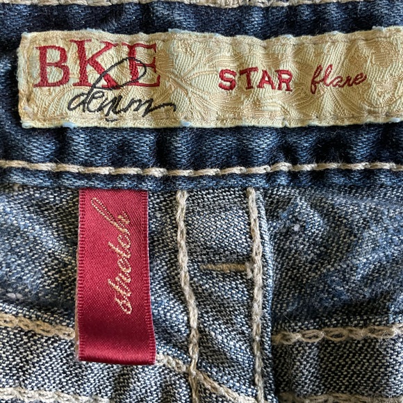 BKE Star Flare Stretch Jeans - 28 - Picture 3 of 5